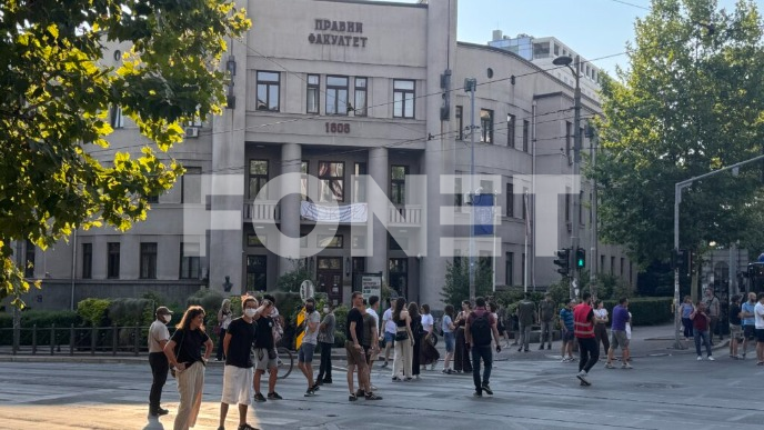 Studenti Pravnog demantuju Informer